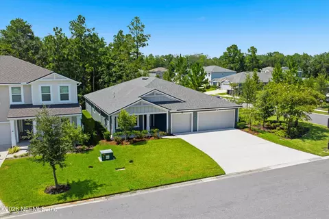 310 Meadow Creek Dr, Saint Johns, FL 32259