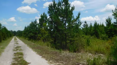 56585 Davis Rd, Callahan, FL 32011 photo 2