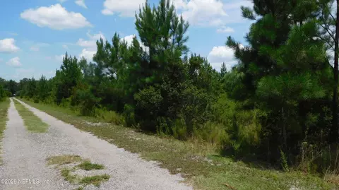 56585 Davis Rd, Callahan, FL 32011 photo 3