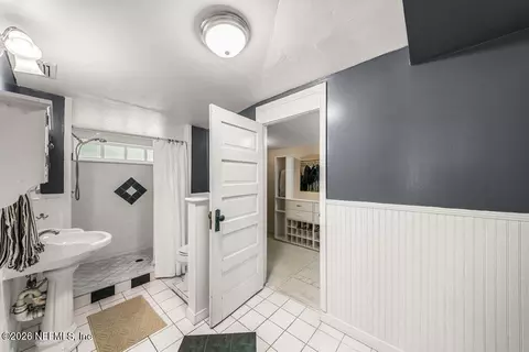 Bath - 414 E 6th St, Jacksonville, FL 32206 photo 1 of 5
