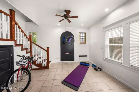 Entry Way - 414 E 6th St, Jacksonville, FL 32206 photo 3 of 5