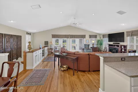 Living - 158 Washington St, Saint Augustine, FL 32084 photo 1 of 6