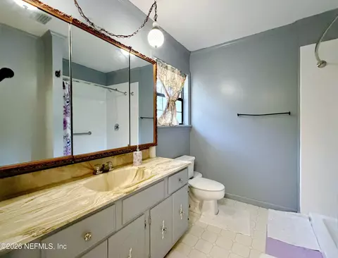 Bath - 160 Keuka Rd, Interlachen, FL 32148 photo 4 of 6