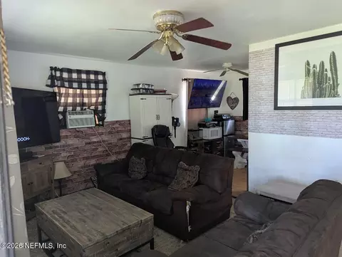222 Mobile St, Interlachen, FL 32148 photo 2