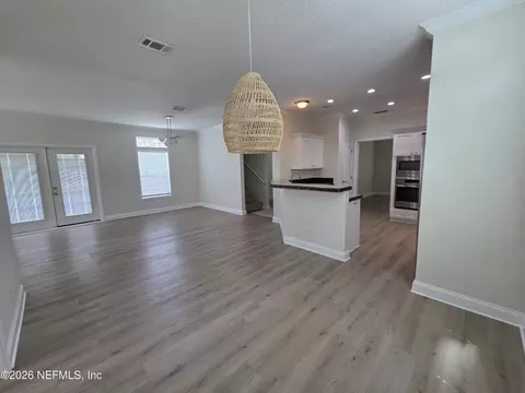 Living - 195 Cabeza St, Saint Augustine, FL 32080 photo 2 of 2