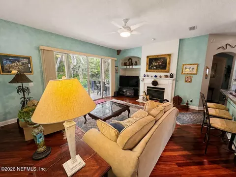 Living - 1552 Barrington Cir, Saint Augustine, FL 32092 photo 1 of 3