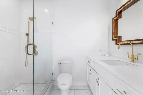 Bath - 49 Dolphin Dr, Saint Augustine, FL 32080 photo 3 of 6
