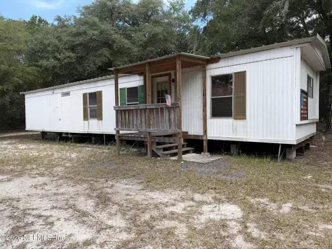 129 Lake Como Dr, Pomona Park, FL 32181