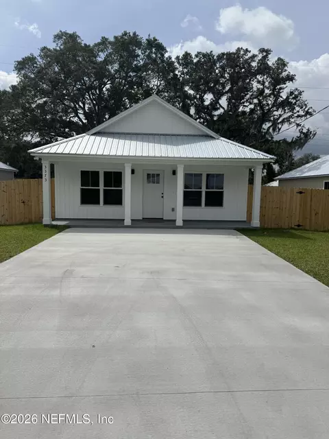 Exterior - 887 E Aiken St, Saint Augustine, FL 32084 photo 6 of 7