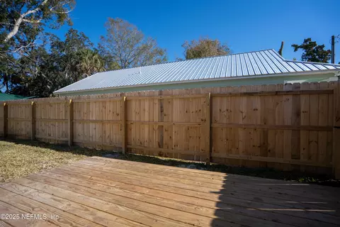 Exterior - 887 E Aiken St, Saint Augustine, FL 32084 photo 5 of 7