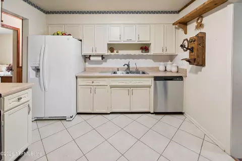 Kitchen - 1191 Johns Dr, Starke, FL 32091 photo 1 of 3