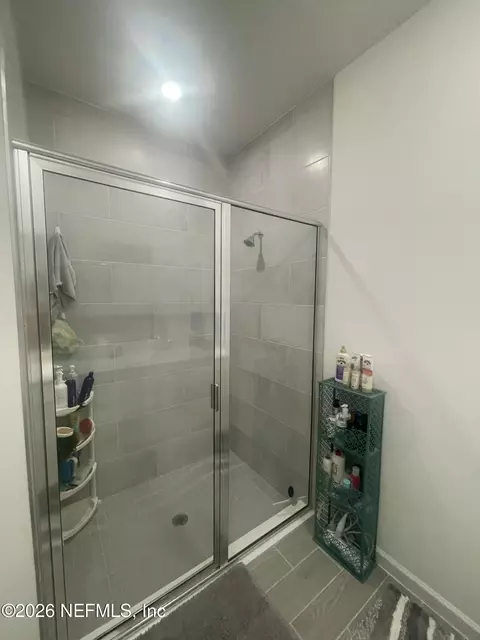 Bath - 417 Hasler Ave, Saint Augustine, FL 32092 photo 2 of 3