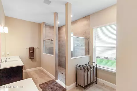 Bath - 352 Arella Way, Saint Johns, FL 32259 photo 1 of 4