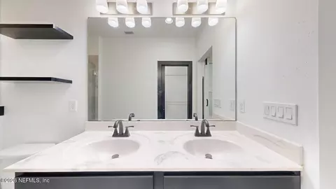 Bath - 502 Pine Bluff Dr, Saint Augustine, FL 32092 photo 1 of 4