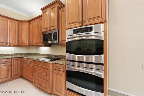 Kitchen - 529 Olympic Cir, Saint Augustine, FL 32092 photo 2 of 3