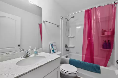 Bath - 70662 Turtle Creek Ct, Yulee, FL 32097 photo 4 of 5