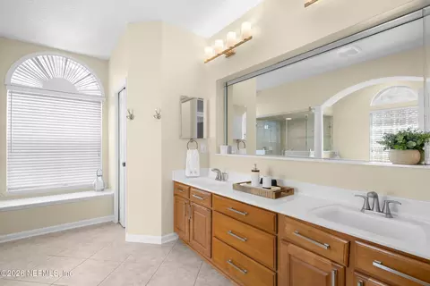 Bath - 2625 Tunbridge Ln, Saint Augustine, FL 32092 photo 2 of 10