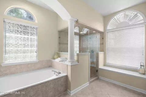 Bath - 2625 Tunbridge Ln, Saint Augustine, FL 32092 photo 3 of 10