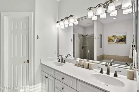 Bath - 110 Sunset Cir S, Saint Augustine, FL 32080 photo 2 of 6