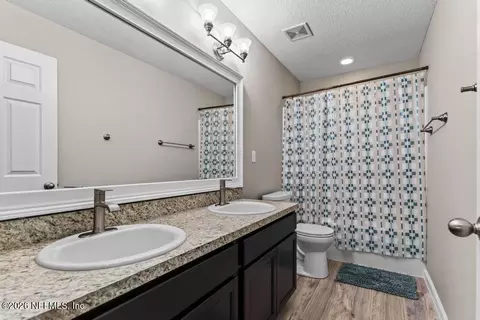 Bath - 78021 Saddle Rock Rd, Yulee, FL 32097 photo 3 of 3