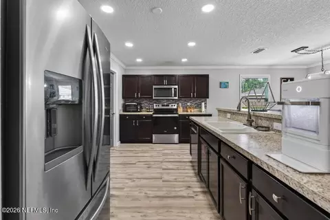 Kitchen - 78021 Saddle Rock Rd, Yulee, FL 32097 photo 1 of 3
