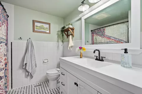 Bath - 36 Madeira Dr, Saint Augustine, FL 32080 photo 2 of 2