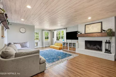 Living - 36 Madeira Dr, Saint Augustine, FL 32080 photo 1 of 1