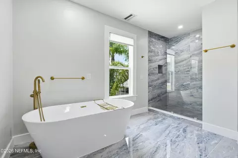 Bath - 348 Charlotte St, Saint Augustine, FL 32084 photo 3 of 4