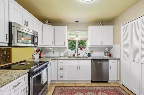 Kitchen - 13 Jasmine Run, Ormond Beach, FL 32174 photo 2 of 5