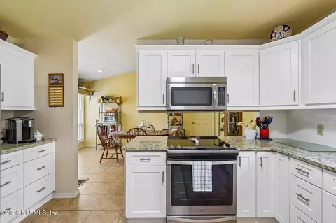 Kitchen - 13 Jasmine Run, Ormond Beach, FL 32174 photo 4 of 5