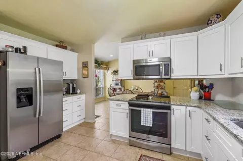 Kitchen - 13 Jasmine Run, Ormond Beach, FL 32174 photo 3 of 5