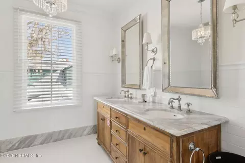 Bath - 4 St Andrews Ct, Saint Augustine, FL 32084 photo 6 of 8
