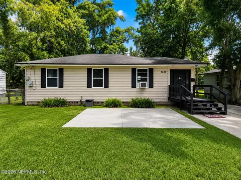 5350 Mays Dr, Jacksonville, FL 32209