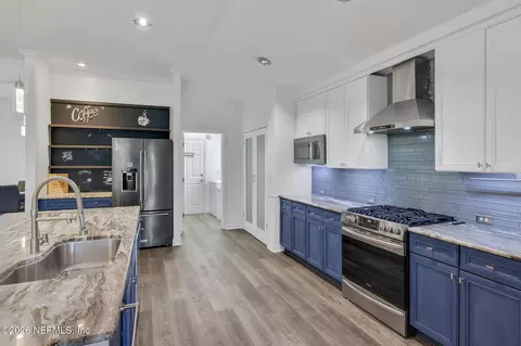 Kitchen - 668 Porta Rosa Cir, Saint Augustine, FL 32092 photo 5 of 11