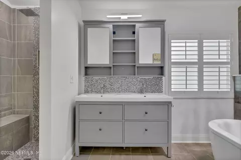 Bath - 668 Porta Rosa Cir, Saint Augustine, FL 32092 photo 5 of 7