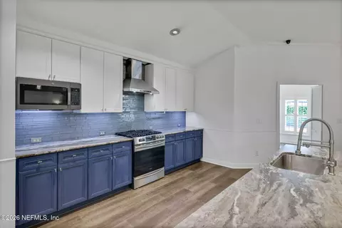 Kitchen - 668 Porta Rosa Cir, Saint Augustine, FL 32092 photo 11 of 11