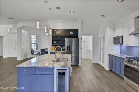 Kitchen - 668 Porta Rosa Cir, Saint Augustine, FL 32092 photo 6 of 11