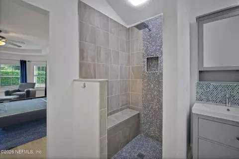 Bath - 668 Porta Rosa Cir, Saint Augustine, FL 32092 photo 2 of 7