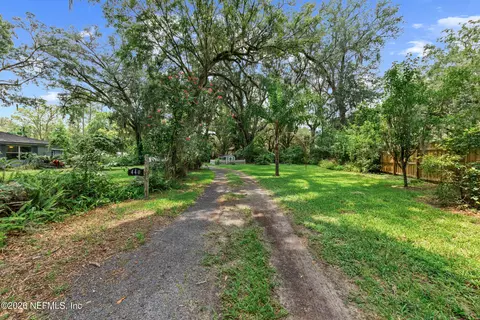 Exterior - 440 Blake Ave, Orange Park, FL 32073 photo 6 of 14