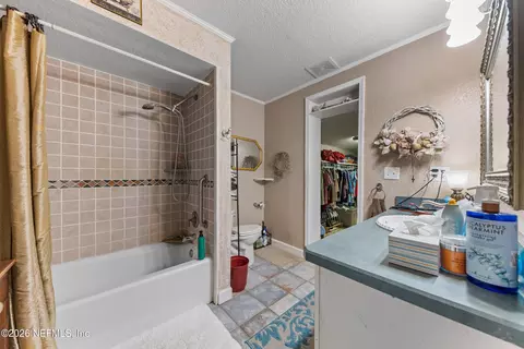 Bath - 440 Blake Ave, Orange Park, FL 32073 photo 3 of 5