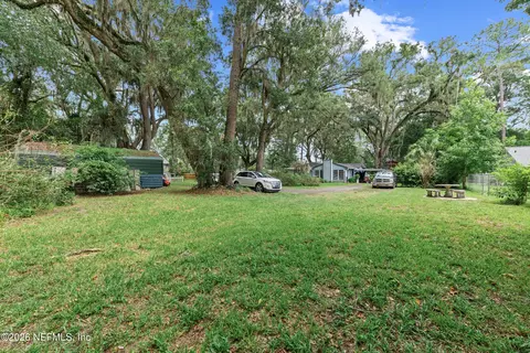 Exterior - 440 Blake Ave, Orange Park, FL 32073 photo 10 of 14