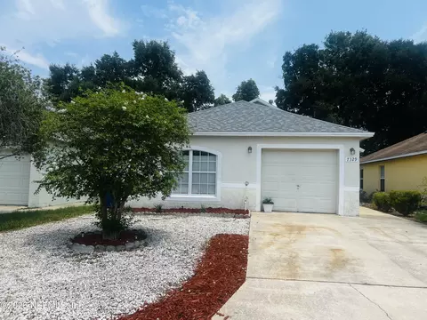 7329 Lawn Tennis Ln, Jacksonville, FL 32277