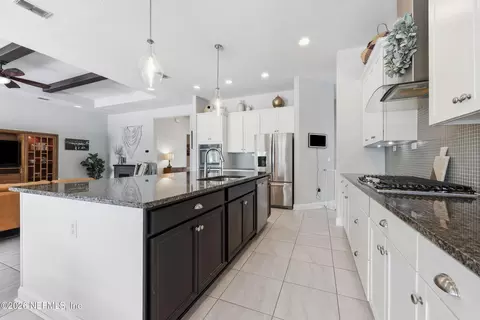 Kitchen - 284 Bronson Pkwy, Saint Augustine, FL 32095 photo 4 of 8