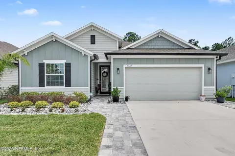 3229 Crocus Ln, Green Cove Springs, FL 32043