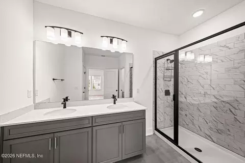 Bath - 11110 Diffusion Ct, Jacksonville, FL 32256 photo 2 of 3