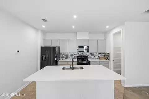 Kitchen - 75888 Saffron Lane Ln, Yulee, FL 32097 photo 3 of 3