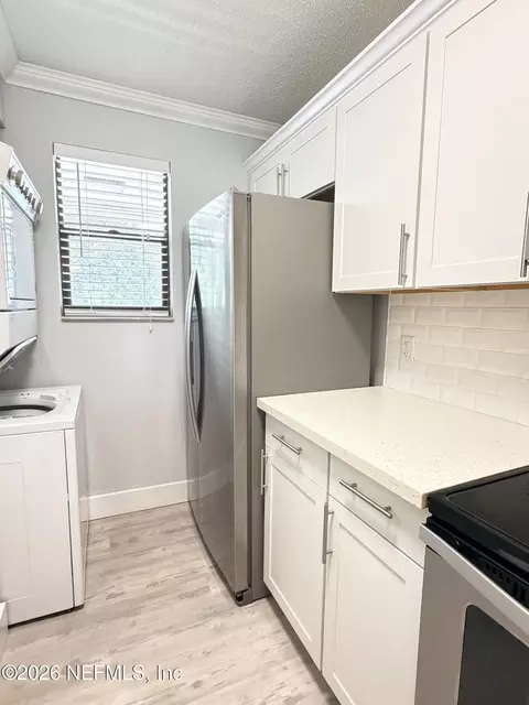 Kitchen - 650 W Pope Rd #220, Saint Augustine, FL 32080 photo 5 of 7