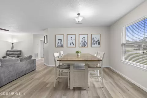 Dining - 6110 Sands Pointe Dr, Macclenny, FL 32063 photo 3 of 3