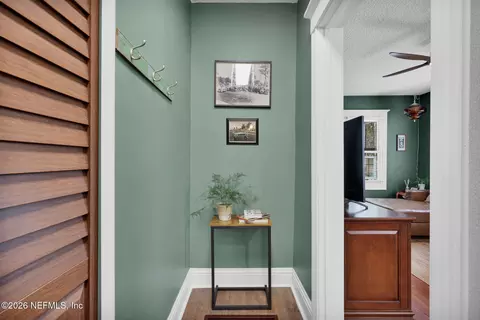Entry Way - 414 E 3rd St, Jacksonville, FL 32206 photo 3 of 7