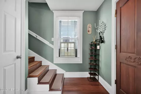 Entry Way - 414 E 3rd St, Jacksonville, FL 32206 photo 4 of 7